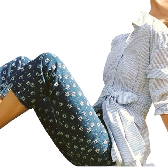 Anthropologie Denim - Anthropologie Pilcro & The Letterpress Crop Hi Rise Bootcut Embroidered Jeans